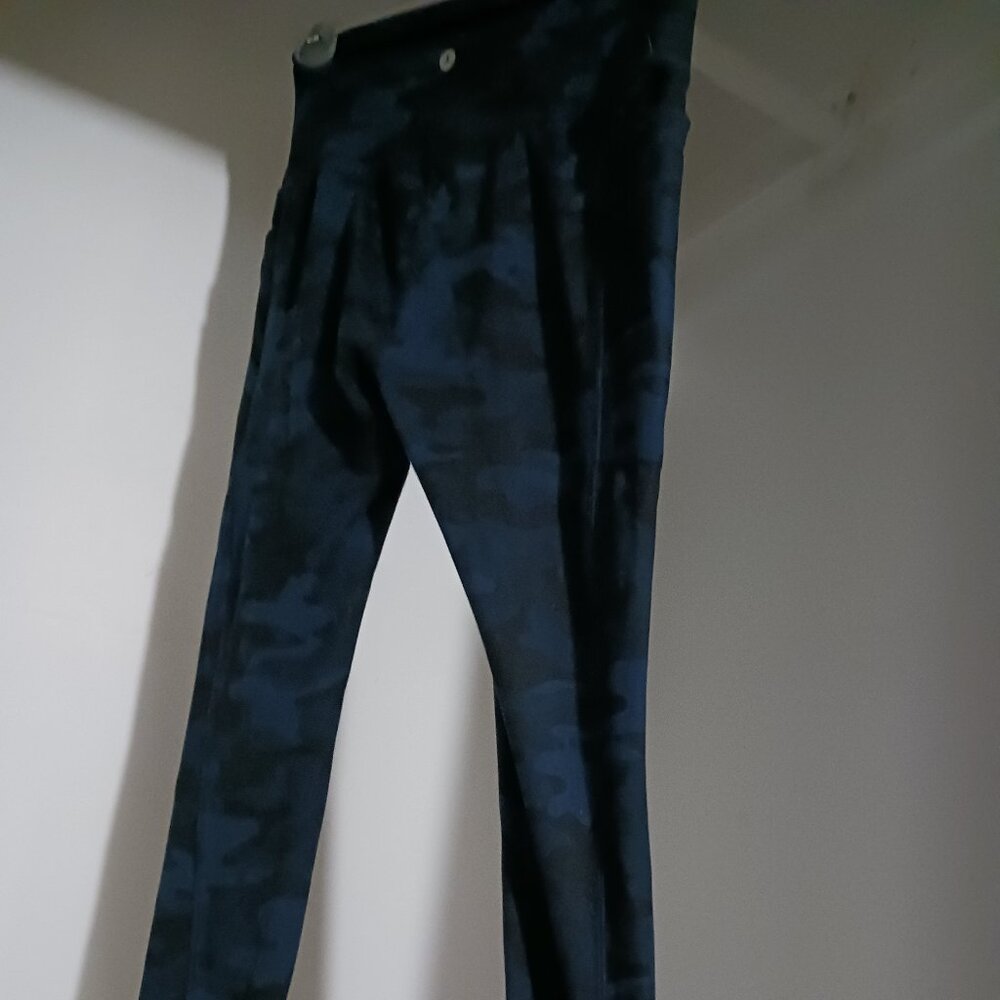 Danskin Blue & Black Full Length Leggings with Deep Side Pockets Women's Size S - Picture 2 of 4